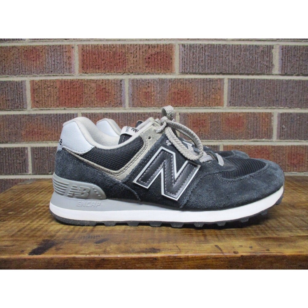 New Balance Womens 574 Core Black White Suede WL574EVB Sneakers Size 8 B